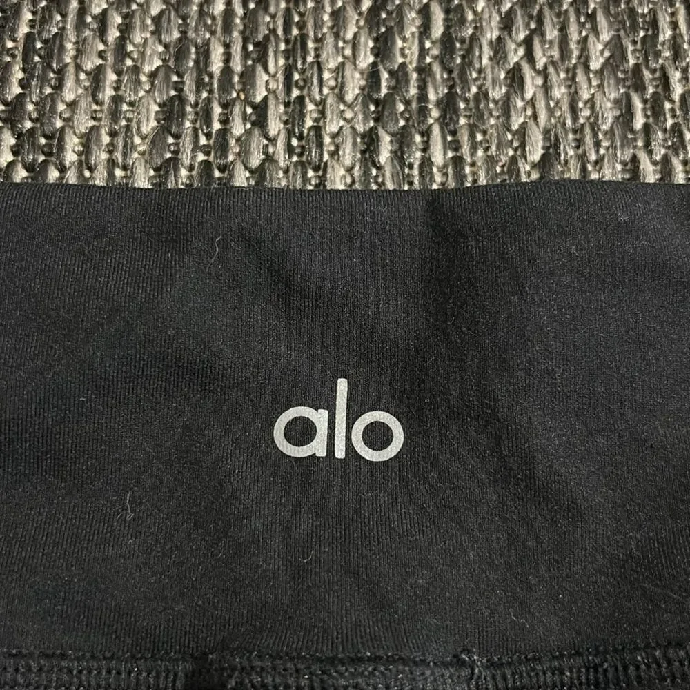 ALO Yoga Stirrup black leggings